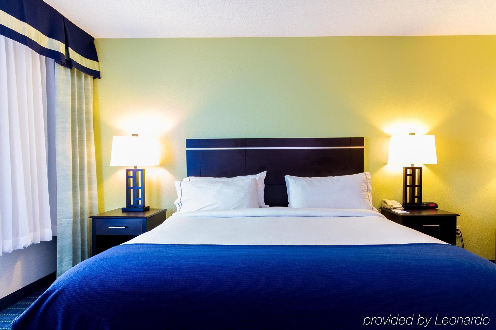 Holiday Inn Express Hotel & Suites Montgomery Boyd-Cooper Parkway By Ihg Екстериор снимка