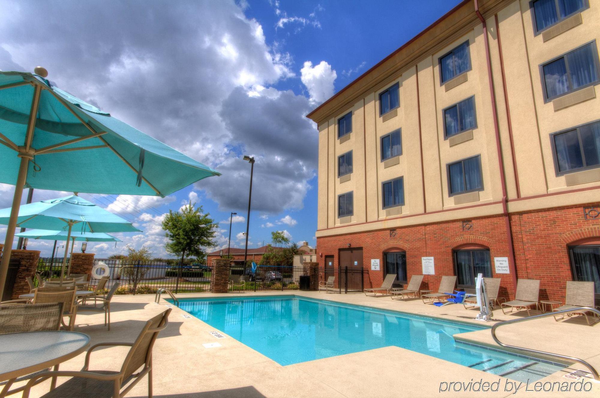 Holiday Inn Express Hotel & Suites Montgomery Boyd-Cooper Parkway By Ihg Екстериор снимка