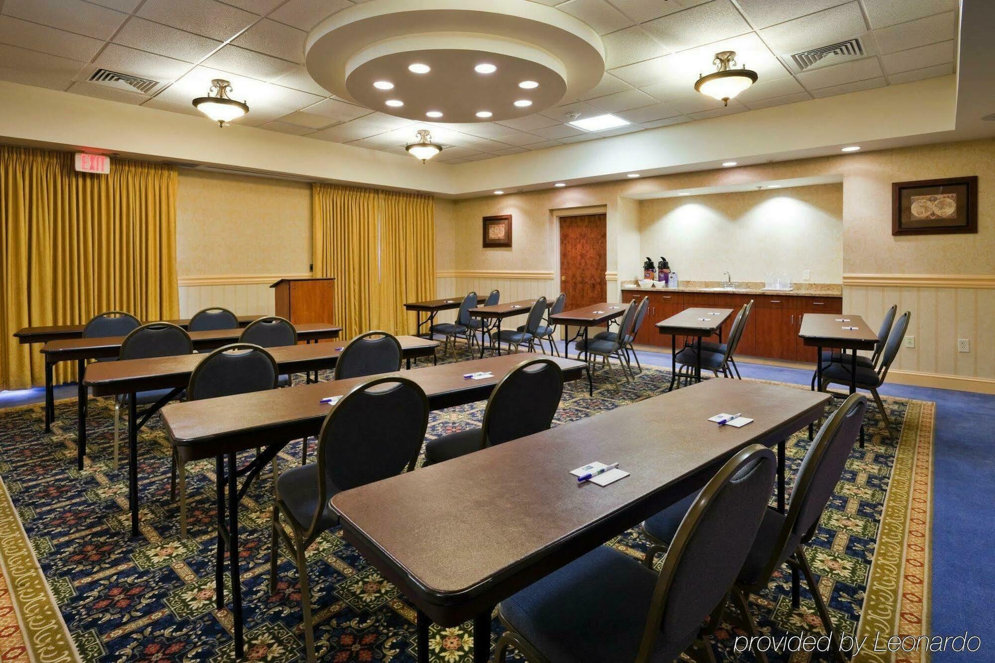 Holiday Inn Express Hotel & Suites Montgomery Boyd-Cooper Parkway By Ihg Съоръжения снимка