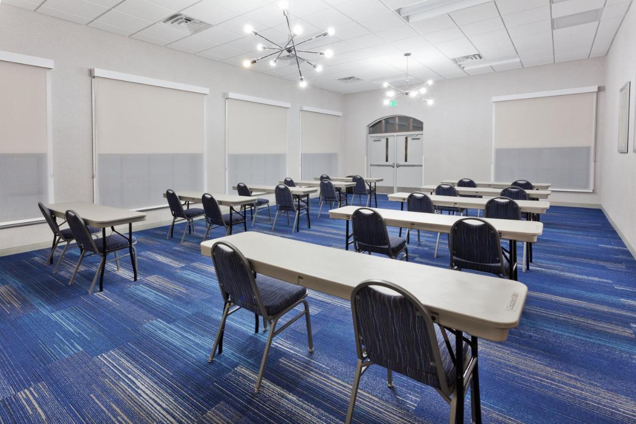 Holiday Inn Express Hotel & Suites Montgomery Boyd-Cooper Parkway By Ihg Екстериор снимка