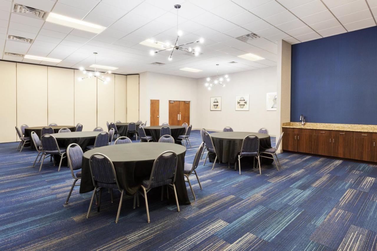 Holiday Inn Express Hotel & Suites Montgomery Boyd-Cooper Parkway By Ihg Екстериор снимка