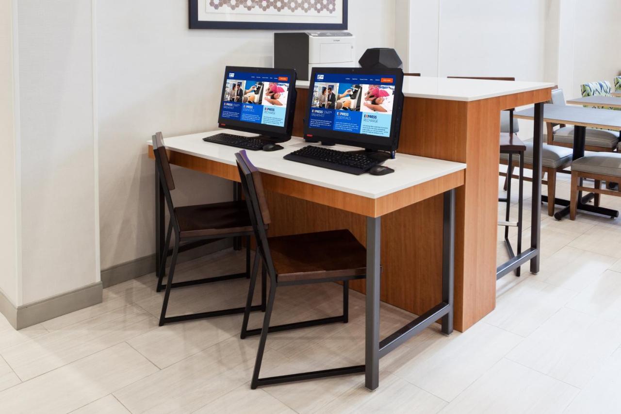 Holiday Inn Express Hotel & Suites Montgomery Boyd-Cooper Parkway By Ihg Екстериор снимка