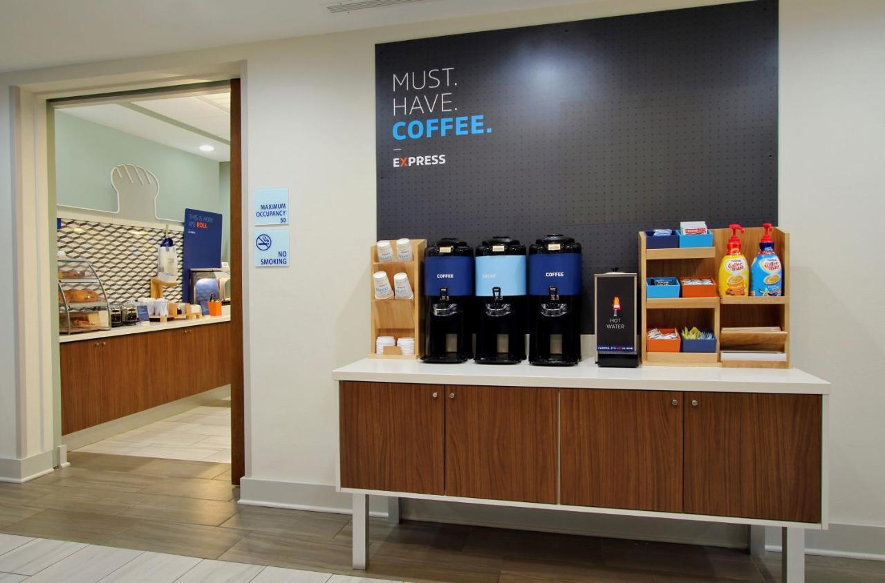 Holiday Inn Express Hotel & Suites Montgomery Boyd-Cooper Parkway By Ihg Екстериор снимка